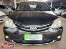 TOYOTA Etios Hatch XLS 1.5 16v Preta