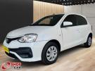 TOYOTA Etios Hatch XS 1.5 16v Branca