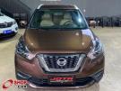 NISSAN Kicks SL 1.6 16v Marrom