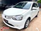 TOYOTA Etios Hatch XS 1.5 16v Branca