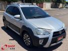 TOYOTA Etios Hatch Cross 1.5 16v Prata