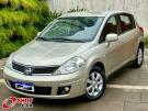 NISSAN Tiida Hatch S 1.8 16v Dourada