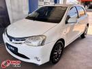 TOYOTA Etios Hatch XLS 1.5 16v Branca