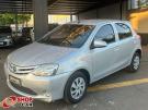 TOYOTA Etios Hatch X 1.3 16v Prata