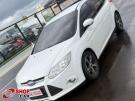 FORD Focus Hatch SE 1.6 16v Branca