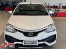 TOYOTA Etios Hatch X 1.3 16v Branca