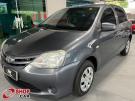 TOYOTA Etios Hatch X 1.3 16v Cinza