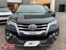 TOYOTA Hilux SW4 SRX D4-D 2.8TDi 16v 4x4 Preta