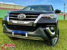 TOYOTA Hilux SR D4-D 2.8TDi 16v 4X4 C.D. Preta