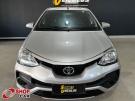 TOYOTA Etios Sedan XS 1.5 16v Cinza