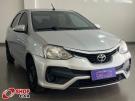 TOYOTA Etios Sedan X 1.5 16v Prata