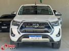 TOYOTA Hilux SRX D4-D 2.8TDi 16v 4X4 C.D. Branca