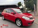 NISSAN Tiida Hatch SL 1.8 16v Vermelha