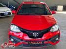 TOYOTA Etios Hatch X Plus 1.5 16v Vermelha