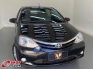 TOYOTA Etios Hatch XLS 1.5 16v Preta