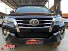 TOYOTA Hilux SW4 SR 2.7 16v Preta