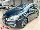 TOYOTA Etios Hatch Platinum 1.5 16v Preta