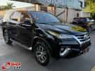 TOYOTA Hilux SW4 SRX D4-D 2.8TDi 16v 4x4 Preta