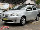 TOYOTA Etios Hatch X 1.3 16v Prata