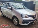 TOYOTA Etios Hatch X Plus 1.5 16v Prata