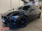 BMW 320i Sport 2.0T 16v Preta