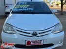 TOYOTA Etios Hatch X 1.3 16v Branca