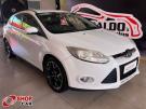 FORD Focus Hatch Titanium 2.0 16v PowerShift Branca