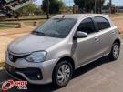TOYOTA Etios Hatch XS 1.5 16v Prata