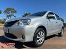 TOYOTA Etios Hatch X 1.3 16v Prata