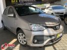 TOYOTA Etios Hatch X 1.3 16v Prata