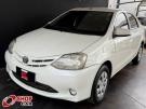 TOYOTA Etios Sedan XS 1.5 16v Branca