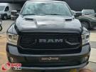 RAM 1500 Classic Laramie Night Edition 5.7 V8 4X4 C.D. Preta