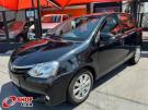 TOYOTA Etios Hatch XLS 1.5 16v Preta