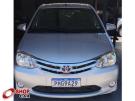 TOYOTA Etios Hatch XS 1.5 16v Prata