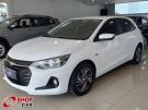 GM - Chevrolet Onix Hatch LT 1.0 12v Branca