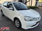 TOYOTA Etios Hatch XS 1.5 16v Branca