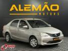 TOYOTA Etios Sedan X 1.5 16v Prata