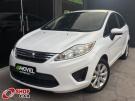 FORD Fiesta Sedan SE 1.6 Branca