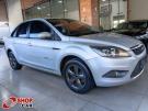 FORD Focus Sedan Ghia 2.0 16v Prata