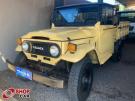 TOYOTA Bandeirantes Cabine Fechada Amarela/Preta