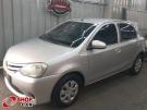 TOYOTA Etios Hatch X 1.3 16v Prata