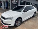 VW - Volkswagen Jetta Highline 2.0 16v TSi Branca