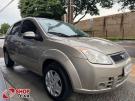 FORD Fiesta Hatch 1.6 4p. Dourada