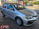 TOYOTA Etios Hatch X 1.3 16v Prata