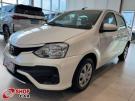 TOYOTA Etios Hatch X 1.3 16v Branca