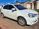 TOYOTA Etios Hatch XLS 1.5 16v Branca