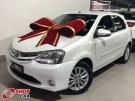 TOYOTA Etios Hatch XLS 1.5 16v Branca