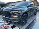 RAM 1500 Limited Night Edition 5.7 V8 4x4 C.D. Cinza