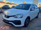 TOYOTA Etios Hatch X 1.3 16v Branca
