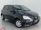 TOYOTA Etios Hatch X 1.3 16v Preta